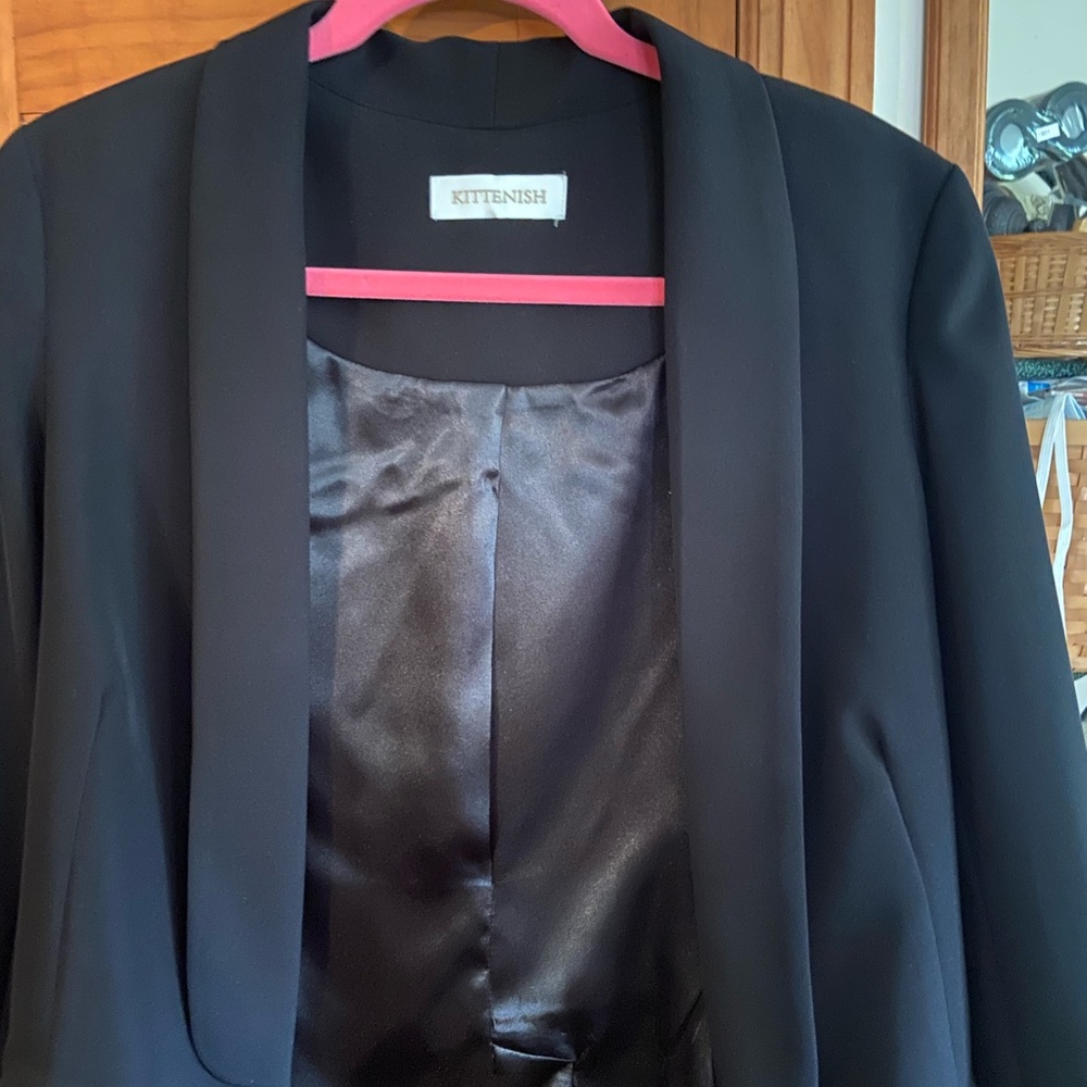 Kittenish blazer